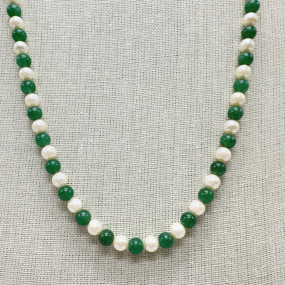 Vintage Cultured Pearl & Aventurine Necklace 28 in 7 mm Hidden Clasp 1980s